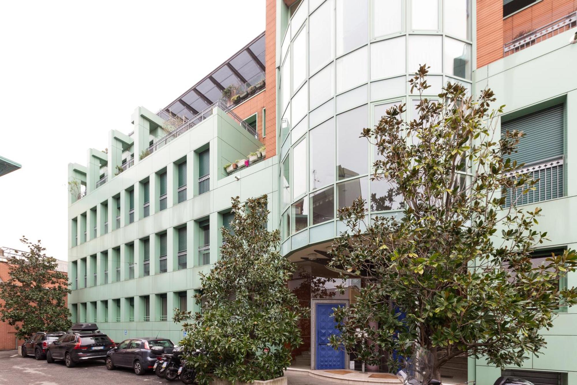 Bright & Comfy Apartment With Parking Milán Exterior foto
